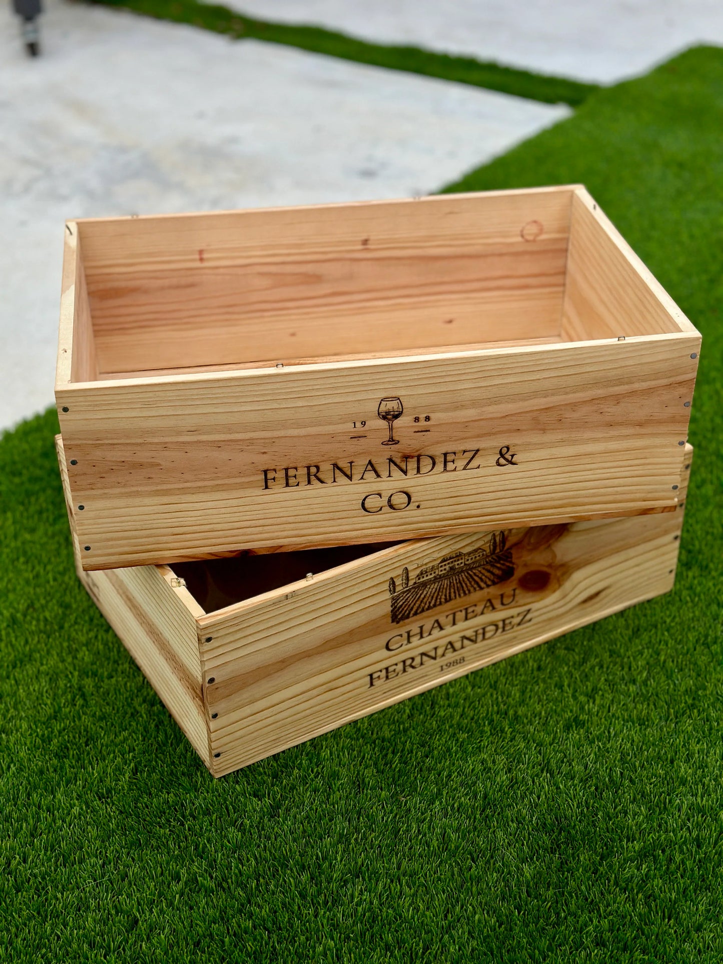 Customizable/Personalized French Bordeaux Wine Crate (12bttle) - Custom Engraved